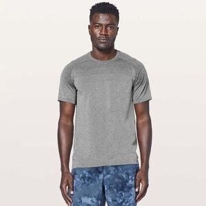 Lululemon Metal Vent Tech Short Sleeve